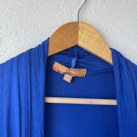 NWT Ellen Tracy Women’s Top Size M/L - Picture 2 of 4